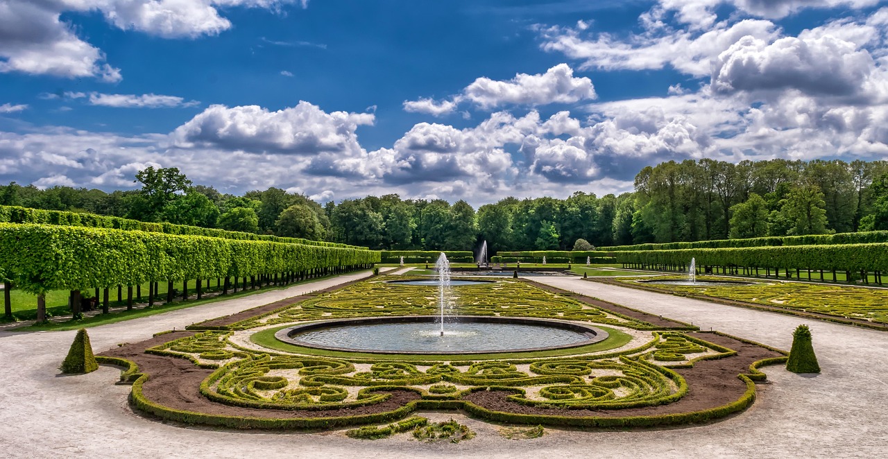 Verticale tuin met geïntegreerd wateropvangsysteem.
